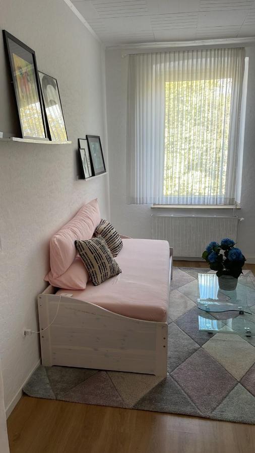 1 Schlafenzimmer 1 Whonzimmer Waschmaschine Trockner Maximum 4Personen Rheinhausen Center Appartement 1705 Ντούισμπουργκ Εξωτερικό φωτογραφία